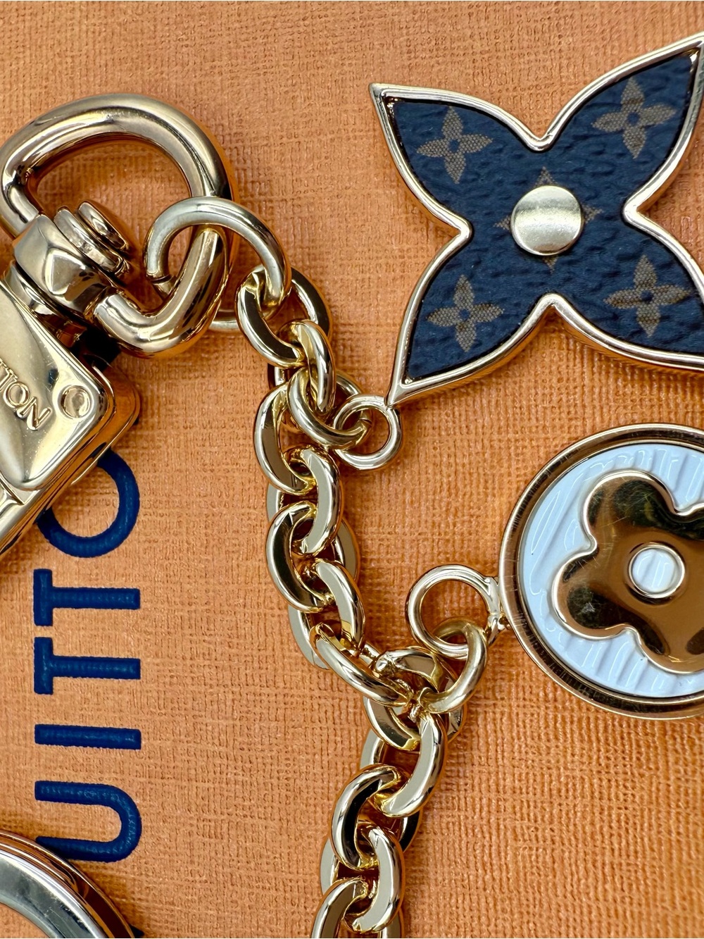 Louis Vuitton Gold-Tone Monogram Charm Key Holder - Multi Color - Picture 5 of 5